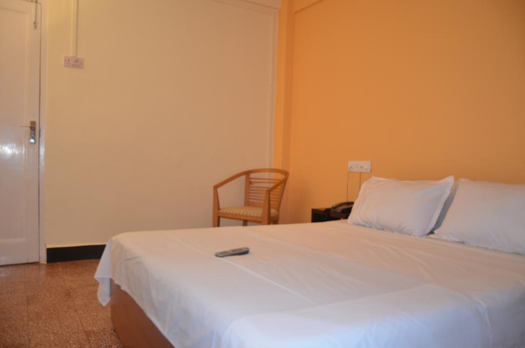 Hotel Ferreira Resort Lonavala Quarto foto